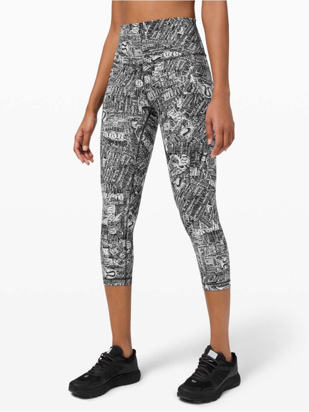 Lululemon Wunder Train High-Rise Crop 21"
Tear It Up Alpine White Black SIZE 4